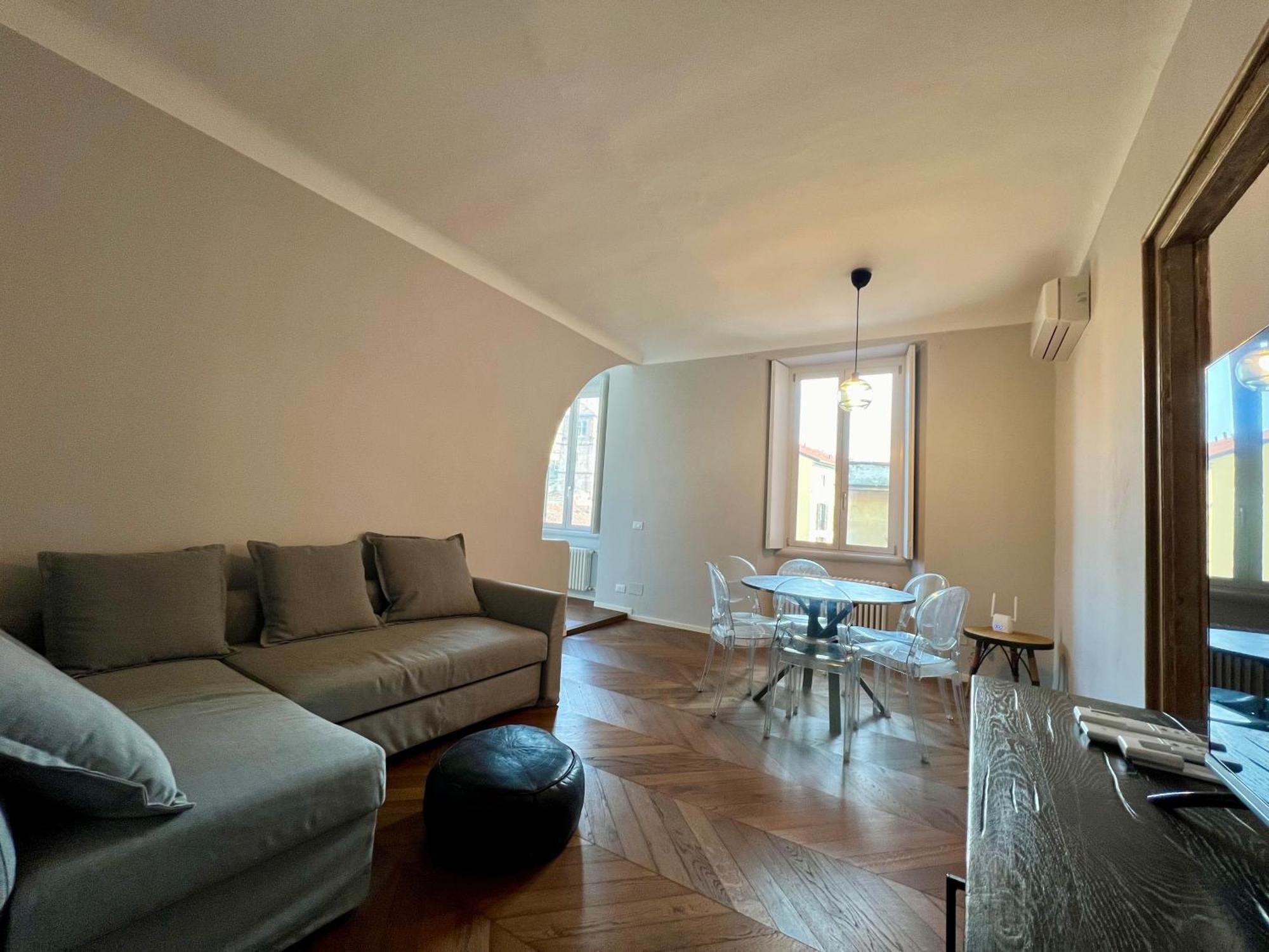 Big Historical Colonne Appartement